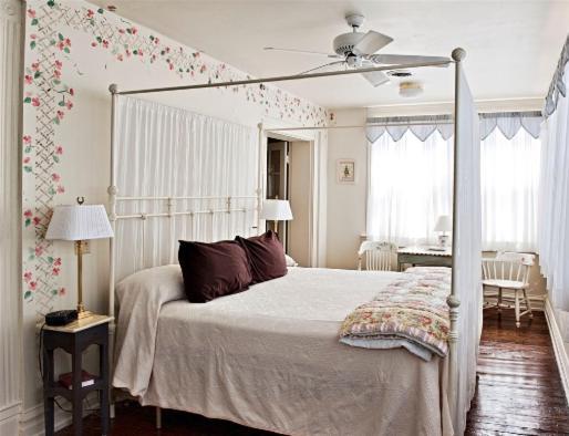 Bed and Breakfast Frederick House Staunton Esterno foto