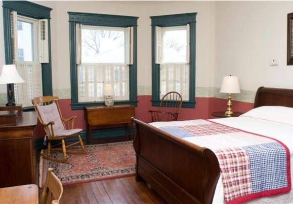 Bed and Breakfast Frederick House Staunton Esterno foto